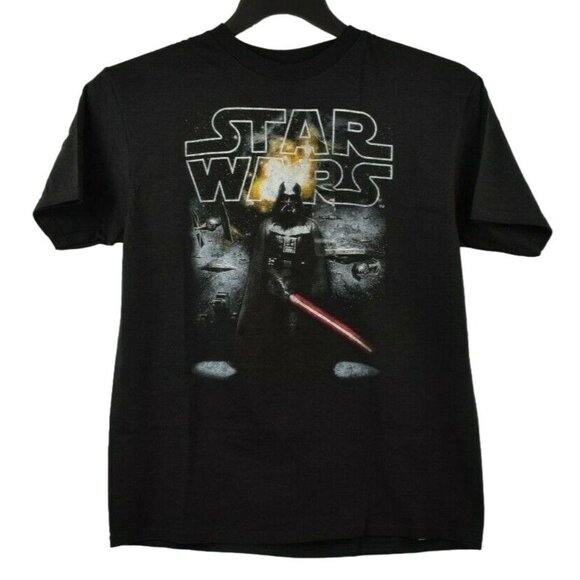 Mad Engine Boys 16 to 18 Black Star Wars Darth Vader Lightsaber Graphic T Shirt - Picture 1 of 4